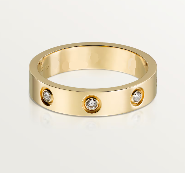 18K gold plated love ring silver close up Kuwait Jewelique