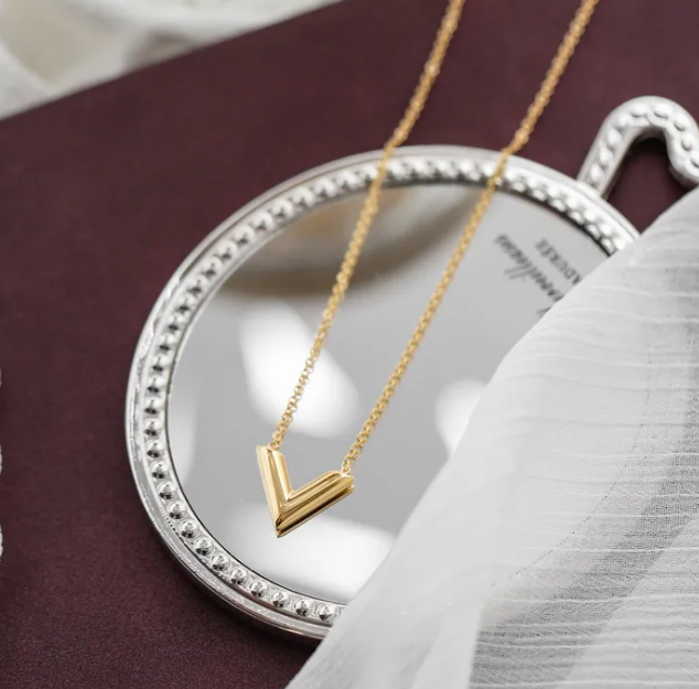 18K gold plated V necklace worn model Kuwait Jewelique